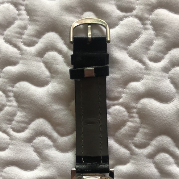 Watch - Picture 4 of 5